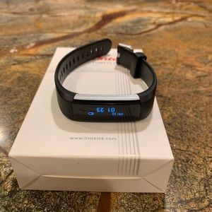 Lintelek Fitness Tracker